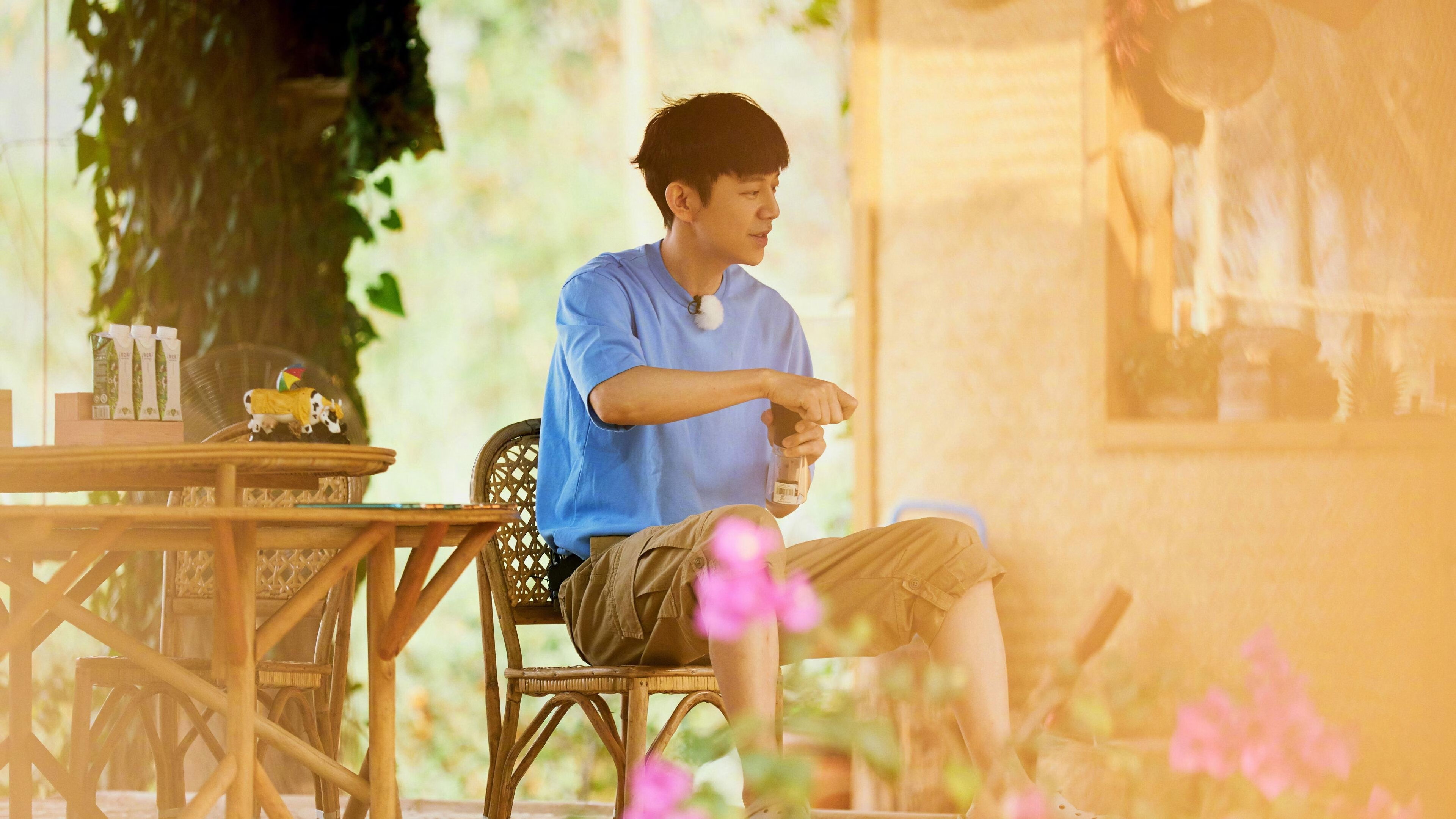 AYX体育官网-精湛足球比赛中球队实现连胜，势不可挡，足球比赛中的队医