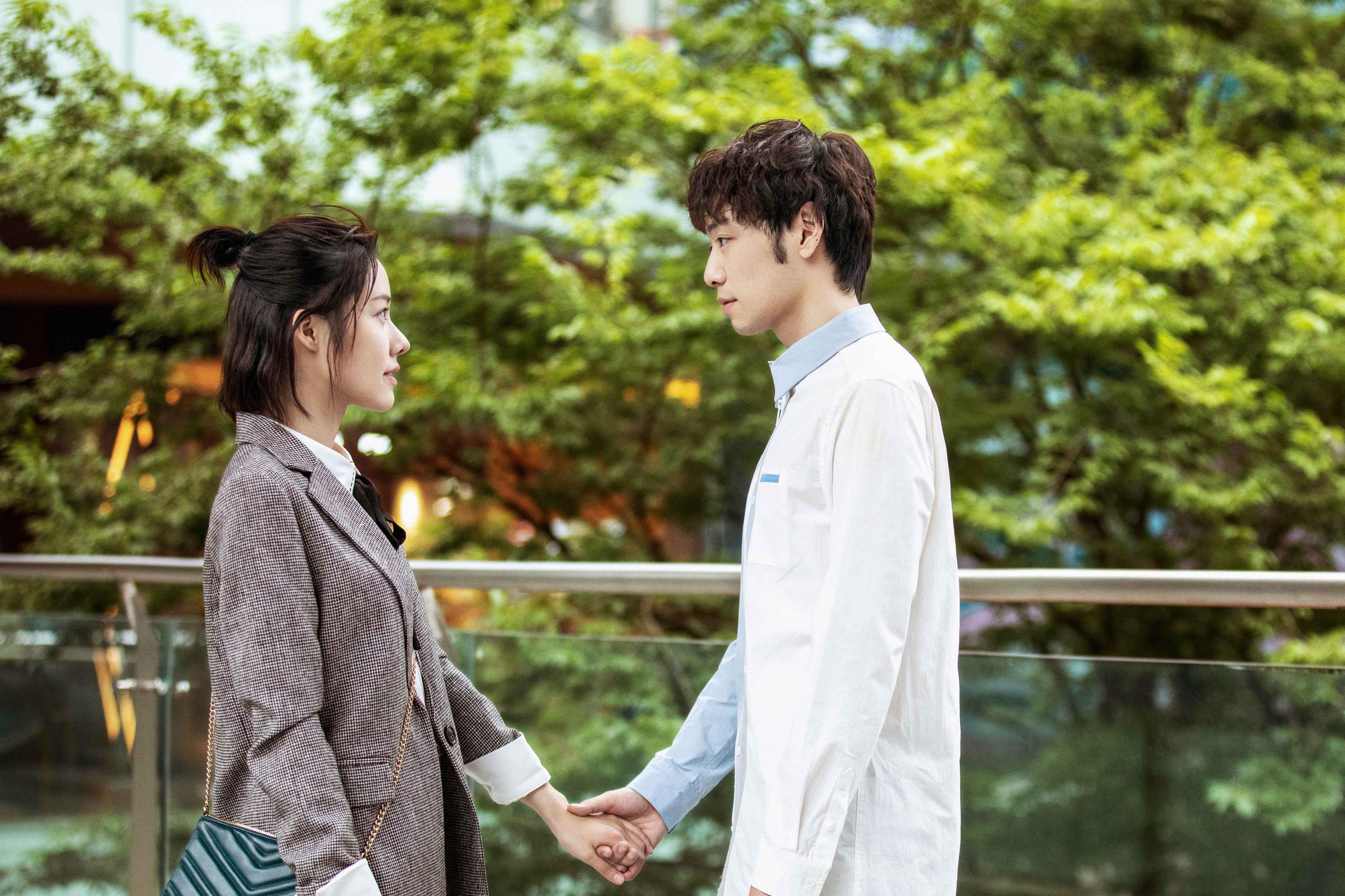 AIYOUXI.COM-火箭控卫接受采访称期待带队打进季后赛，火箭队回访